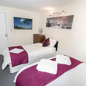 https://bradford-city-hotel.yorkshirehotels.net